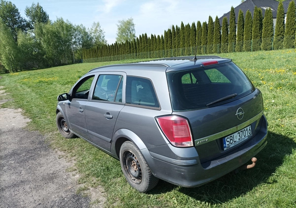 Opel Astra cena 4000 przebieg: 209000, rok produkcji 2007 z Susz małe 121